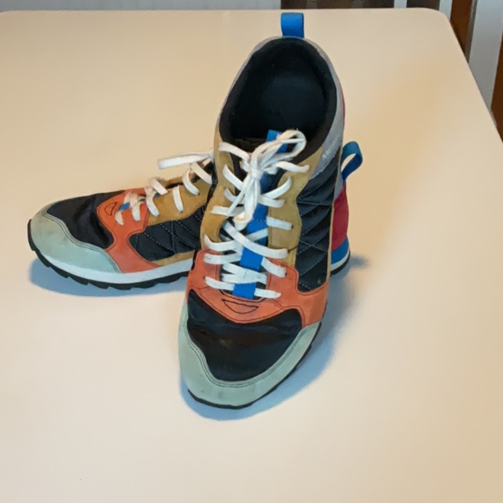 Merrell Tennis Shoes Multi Color sz 9